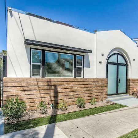 Long Beach Studio Suites Bagian luar foto